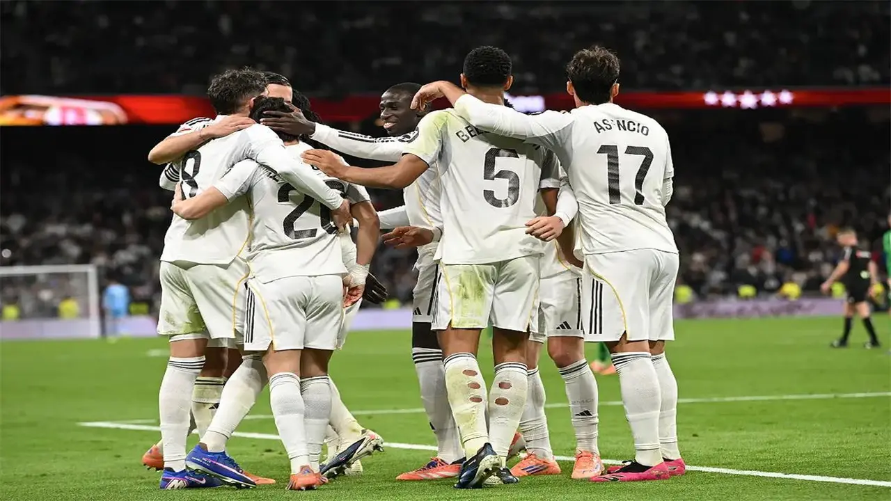 صحيفة آس: إدارة ريال مدريد تحسم قرارها بشأن رحيل أحد لاعبي الفريق